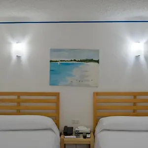 Hotel Sotavento & Yacht Club