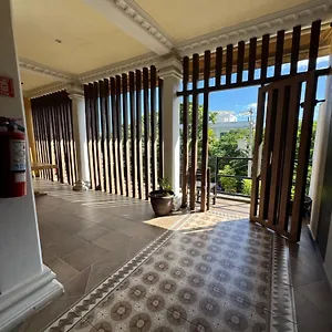Hotel Center
